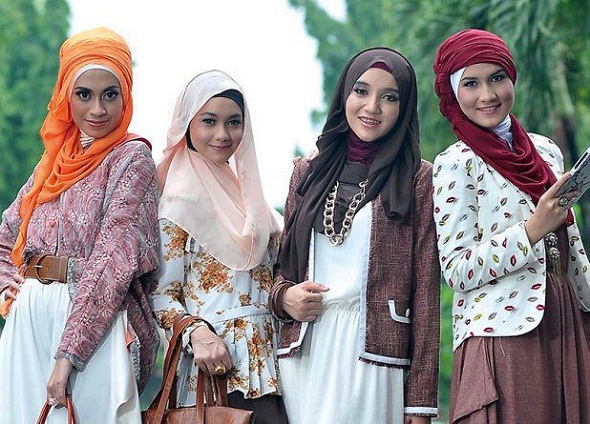 Cara Memakai Jilbab dengan Berbagai Model