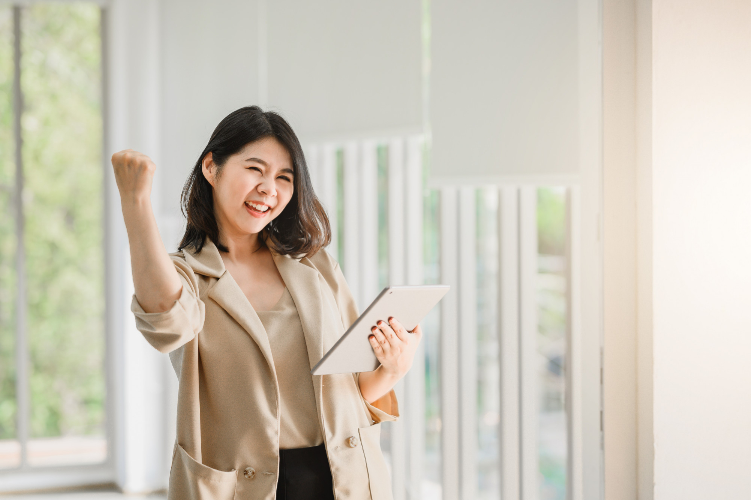 Seragam Kerja Wanita